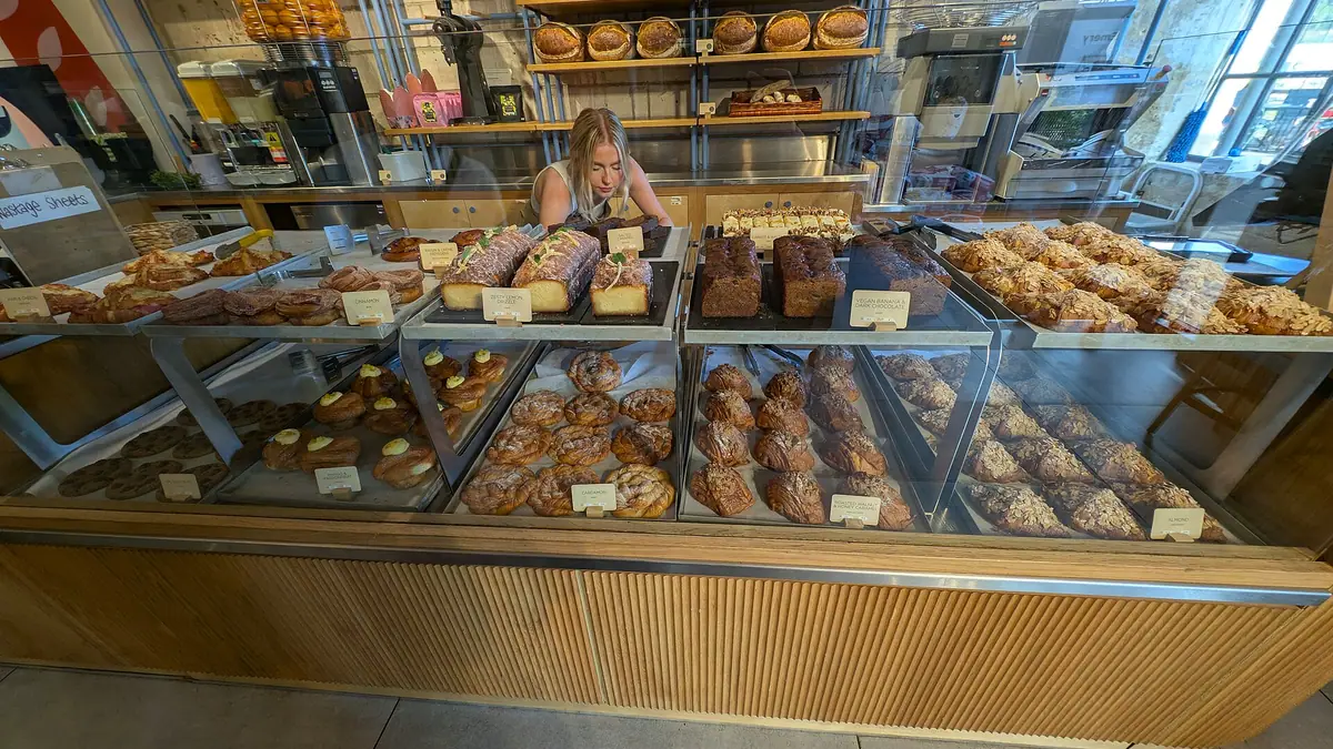 Rowes Bakery – bakery in Fratton, Portsmouth
